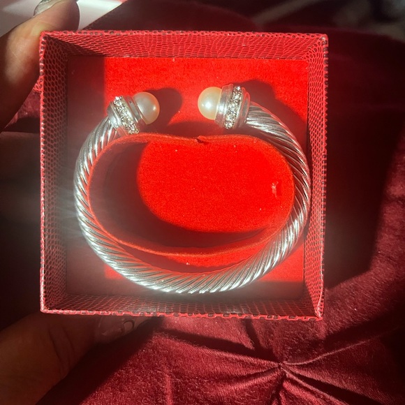 Glam&Glow Bracelet - Picture 1 of 6